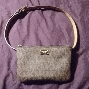 Micheal kors fanny pac